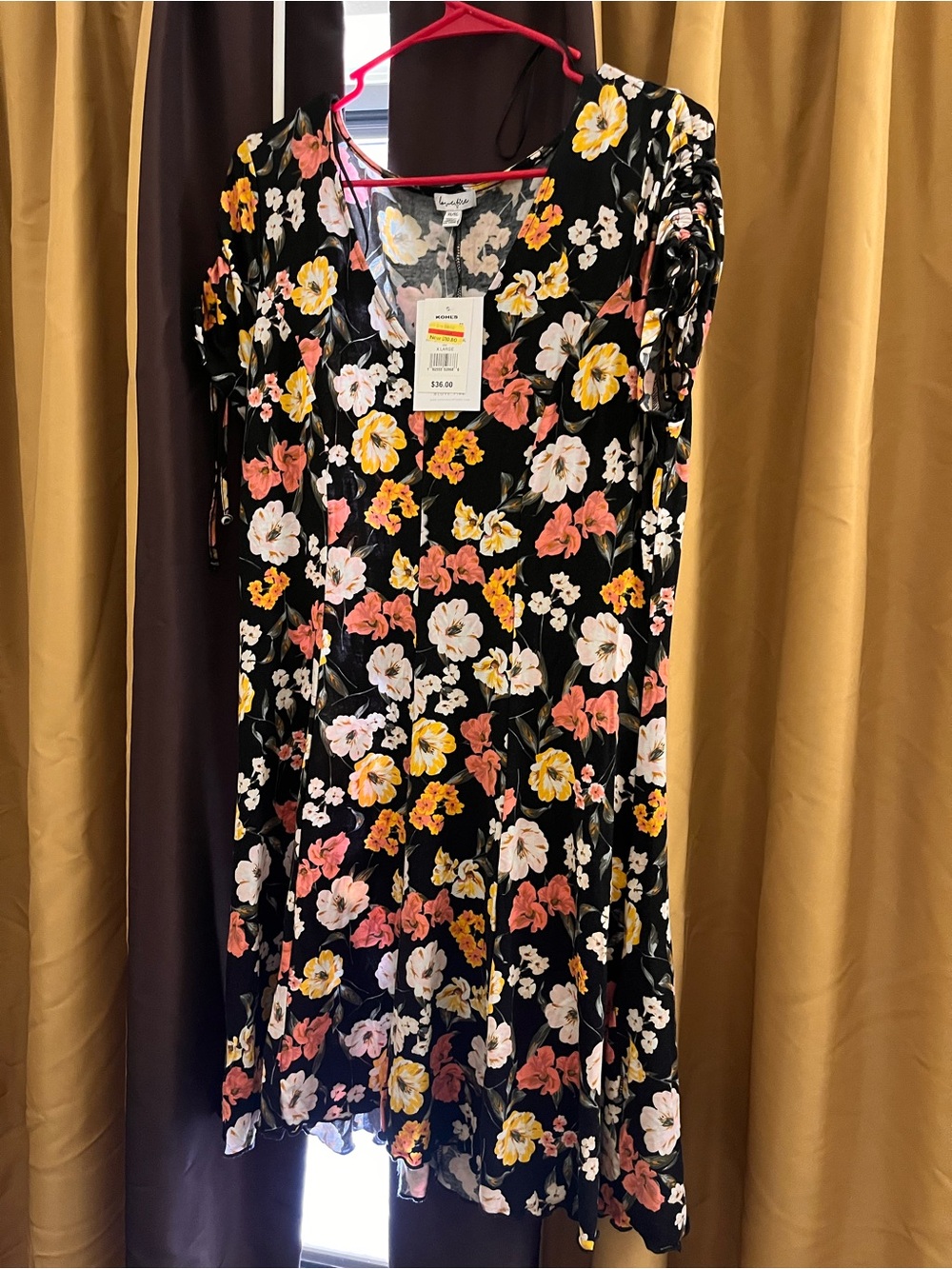 Women’s Love & Fire Los Angeles Black Floral Dress Pink Tan Flowers XL NWT 910